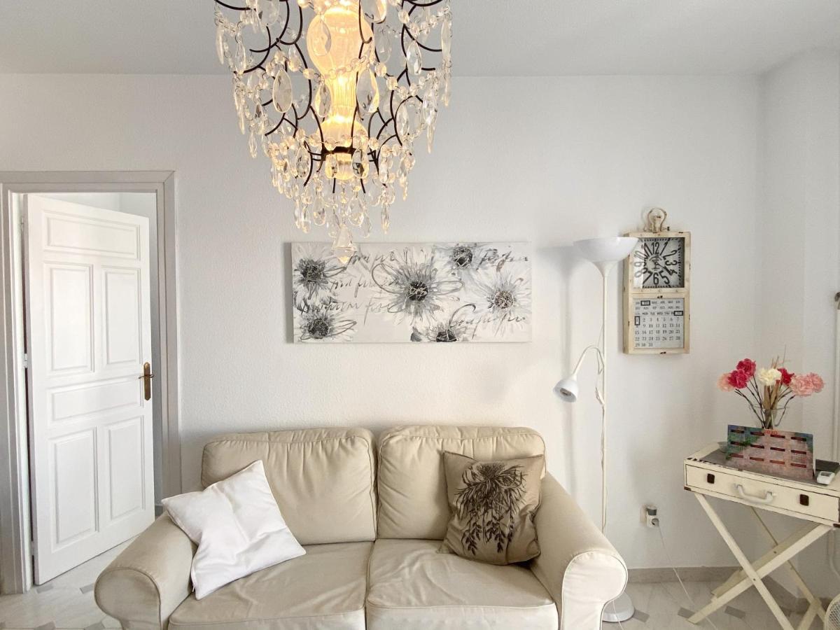 Apartamento Plaza Cavana Nerja Bagian luar foto