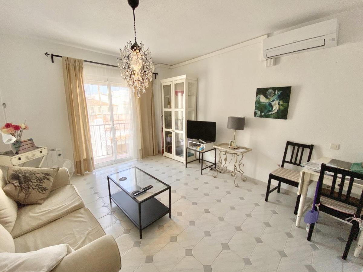 Apartamento Plaza Cavana Nerja Bagian luar foto